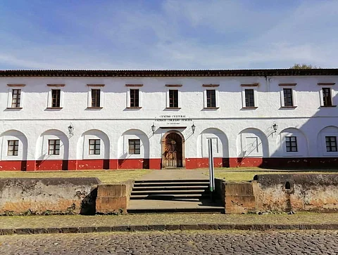 Haz una pausa y disfruta del arte del Antiguo Colegio Jesuita, en Pátzcuaro