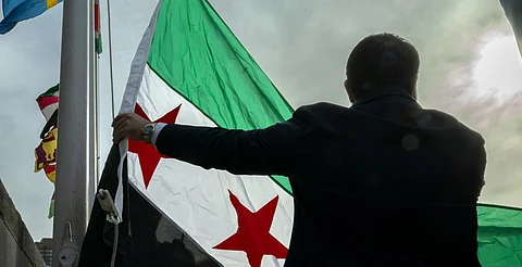 Siria iza su nueva bandera en la ONU a cuatro meses de la caída del régimen de al Assad