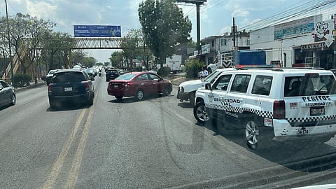 Choque en Madero Poniente complica tráfico en esa zona de Morelia