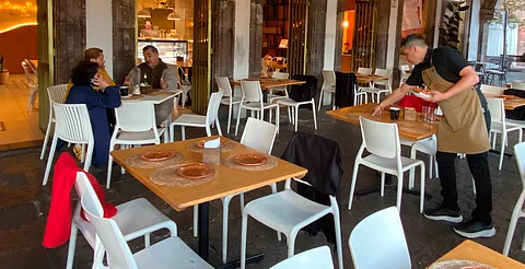 Restauranteros de Morelia recomiendan reservar con tiempo para festejar a mamá este 10 de mayo