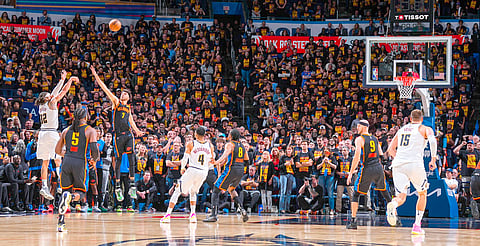 Denver ganó con un triple agónico de Aaron Gordon y una monstruosa actuación de Jokic