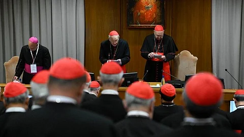 ¿Quién está detrás del Cónclave? Conoce al equipo clave del Vaticano
