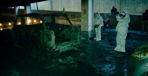 Fiscalía corrobora que incendio de camioneta en Altozano fue por falla