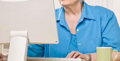¡Cuidado mamá! Aumentan fraudes en línea por el 10 de mayo