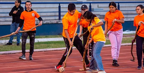 Juego de pelota purépecha, tradición que la UMSNH mantiene viva