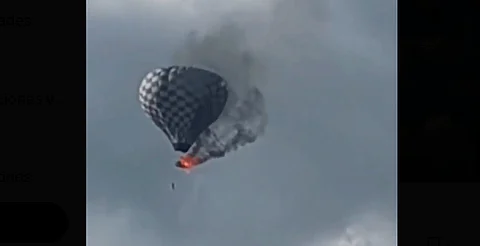 Globo aerostático se incendia durante festival en Zacatecas; hay un muerto