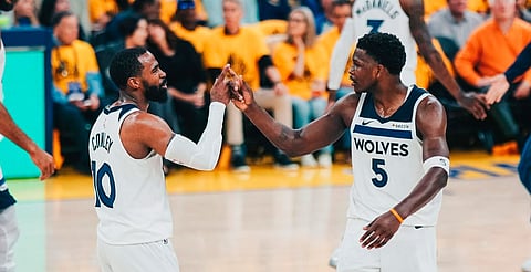 Timberwolves dominan a Warriors con 61 puntos entre Randle y Edwards
