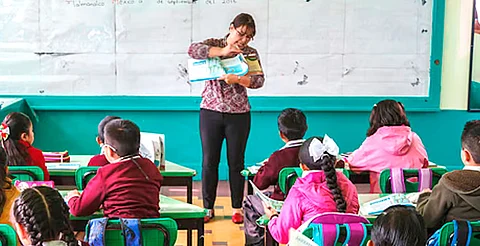 Incremento salarial nacional a docentes también se ajustará en Michoacán: Segob