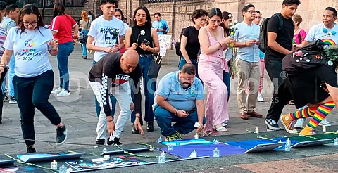 Colectivo Pride Michoacán realiza homenaje a víctimas de crímenes de homofobia