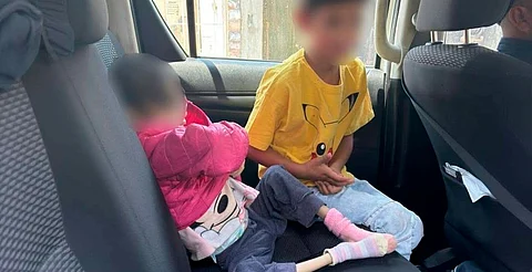 Hallan a dos menores en desnutrición, viviendo entre basura en Ecatepec, Edomex