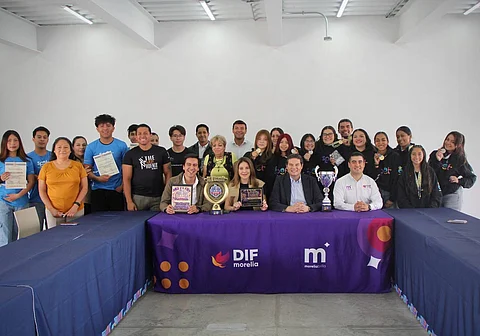 Alfonso Martínez reconoce e impulsa el talento de jóvenes morelianos
