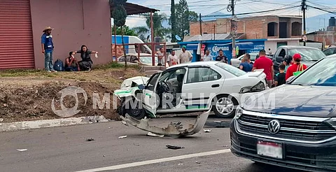 Choque vehicular deja 5 lesionados en la Morelia-Pátzcuaro a la altura de la desviación a Cointzio