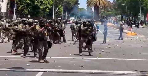 Trump enviará 2 mil soldados de la Guardia Nacional a Los Ángeles