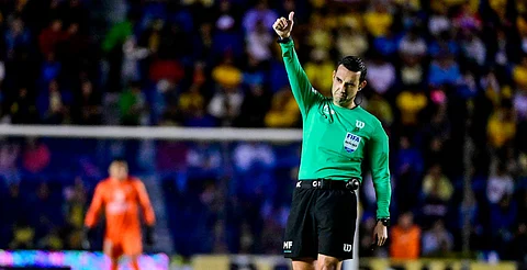 Mundial de Clubes probará cámaras en árbitros y tecnología de IA para fuera de lugar