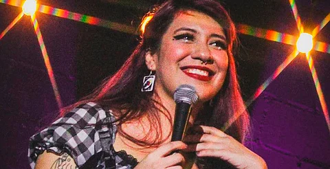 Liz Cerón trae su show místico y divertido ‘Brujaja’ a Morelia