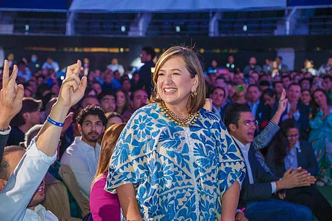 De elogio a crítica: Gálvez se deslinda de apoyo a Hugo Aguilar