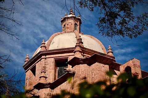 Morelia amanece nublada, alcanzará los 28ºC este sábado