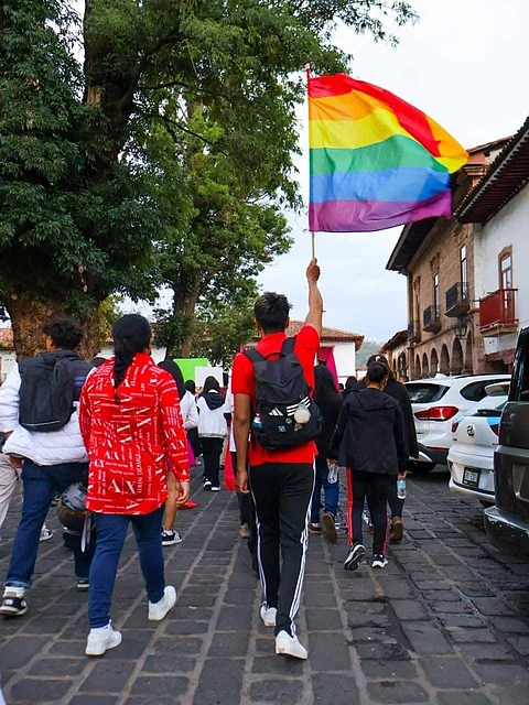 Pátzcuaro, un destino para la diversidad: El Pueblo Mágico llevó a cabo la marcha del orgullo LGBTTTIQ+