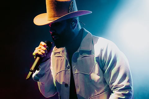 ¡Carín León viene a Morelia! Fuentes revelan que se presentará en el Festival Jalo este agosto