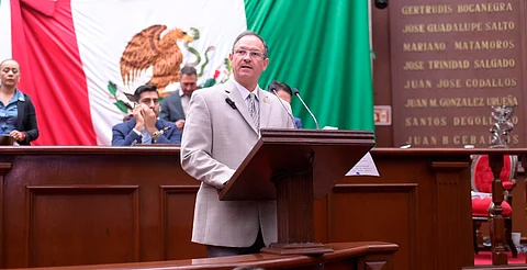 David Martínez presenta iniciativa de reforma de ley para fortalecer la prevención de la discriminación