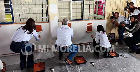Con el primer brochazo, inicia programa "Pinto mi escuela" en Michoacán