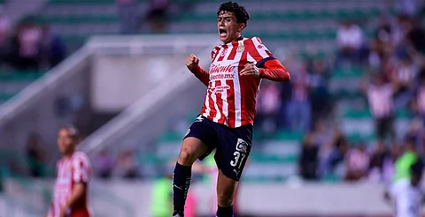 Chivas se impone 2-0 al León y cierra invicto la Copa Morelos