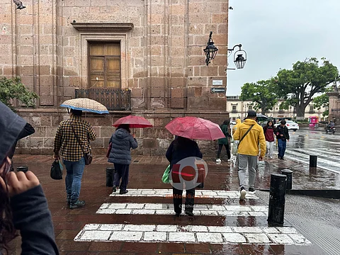 SMN emite alerta por posible formación del ciclón Flossie, se intensificarán las lluvias en Michoacán