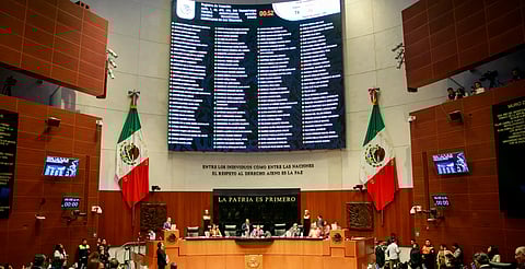 Adiós al papeleo: avalan CURP biométrica para trámites en México