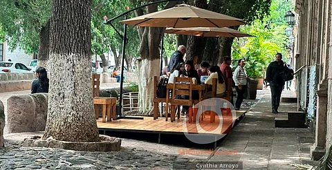 Negocio del Centro de Morelia presenta proyecto para conservar tarimas tras clausura