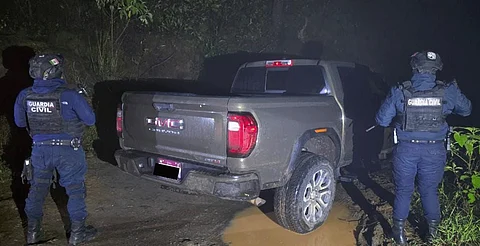 Recuperan camioneta robada en Uruapan