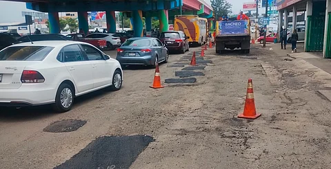 Gobierno de Morelia repara baches en salida a Charo