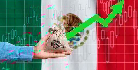 Hacienda presume superávit y recaudación histórica de IVA e ISR