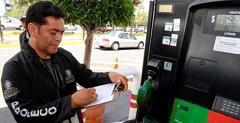 Litro de gasolina a $23.12 en Morelia, el precio más bajo del país: Profeco