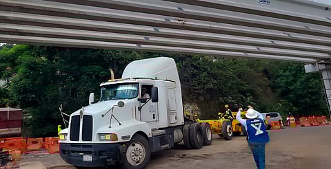 Concluyen colocación de trabes en distribuidor vial Zitácuaro