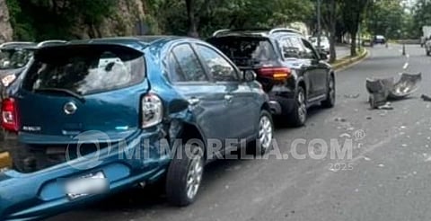 VIDEO: choque en libramiento de Morelia fue entre tres autos