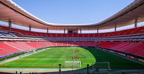 Liga MX busca mayor seguridad en estadios con curso para comisarios