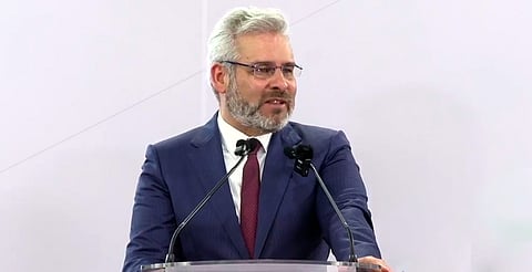 Condena Bedolla ataque a alcaldesa de Cuitzeo