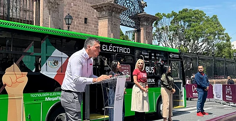 Transportistas michoacanos respaldan modernización del transporte público