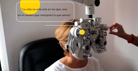 El verdadero poder de ver está en el cerebro, explica optometrista en la UVAQ