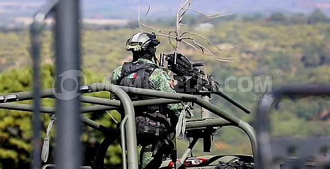 Abaten a dos armados en brecha de Aguililla; tenían equipo táctico