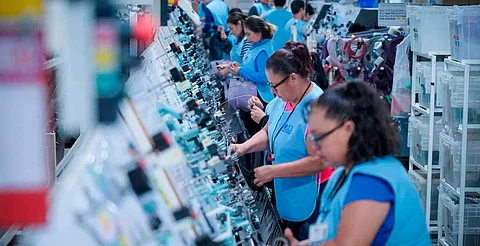 Reducir jornada a 40 horas podría frenar el PIB y aumentar la inflación: Banamex