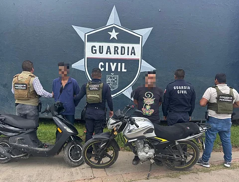 Detienen a dos hombres en Morelia por robar más de 2 millones de pesos a Oxxos