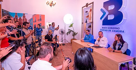 Carlos Soto inaugura Sala de Medios en la Casona Pardo en Zamora