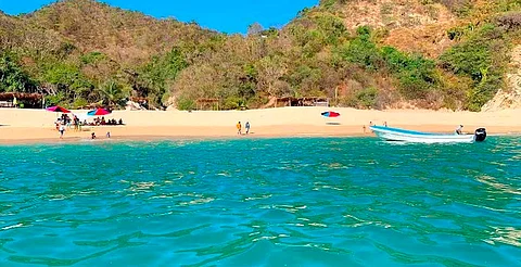 Refuerza Coepris acciones para recuperar calidad del agua en playas de Michoacán