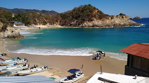 Solicitarán que Cofepris haga nuevos muestreos de las playas michoacanas