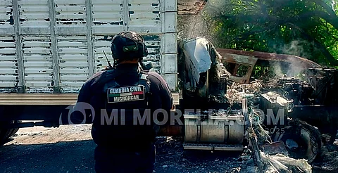 Tierra Caliente vive jornada violenta: bloqueo en Buenavista y enfrentamiento en Tepalcatepec