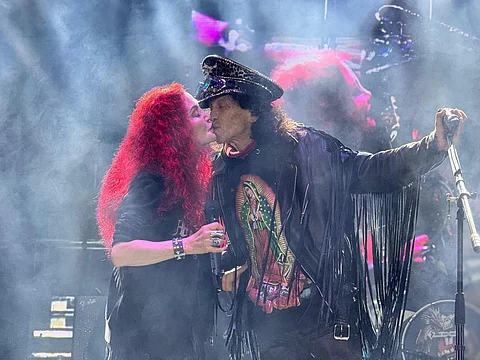 ¡Amor y rocanrol! Alex y Chela Lora celebraron 45 años de matrimonio en Michoacán