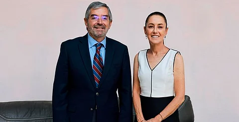 Sheinbaum se reúne con Juan Ramón de la Fuente por tema arancelario