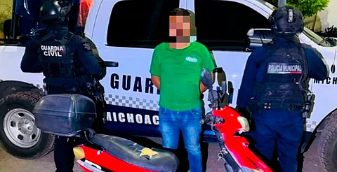 El detenido y lo decomisado fueron puestos a disposición de la autoridad correspondiente