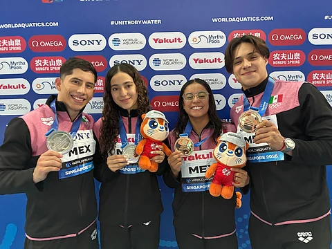 México conquista plata en Mundiales de Singapur con brillante actuación de Osmar Olvera